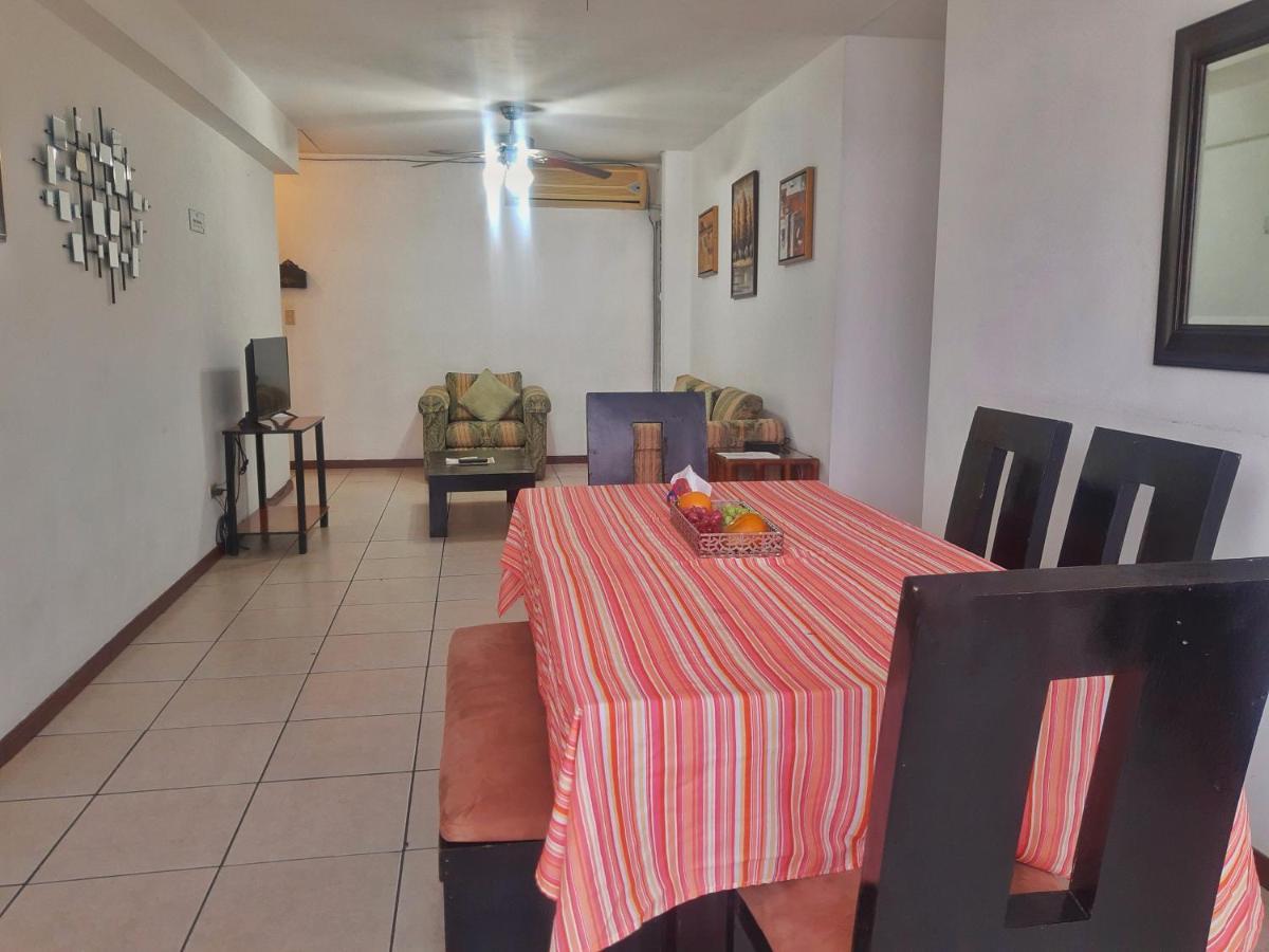 Suites & Apartments San Benito - Flats San Salvador Eksteriør billede