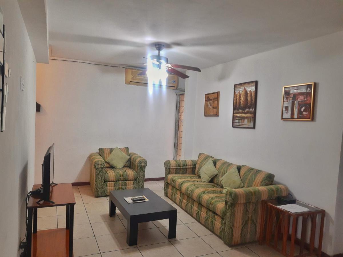 Suites & Apartments San Benito - Flats San Salvador Eksteriør billede