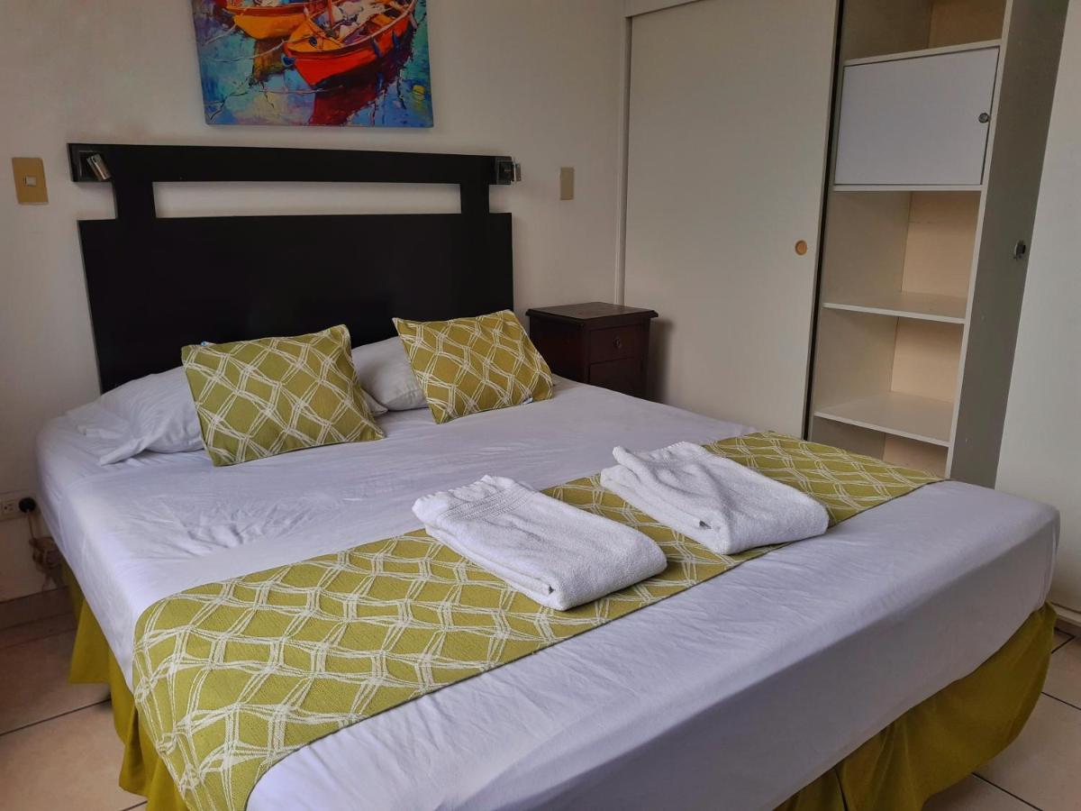 Suites & Apartments San Benito - Flats San Salvador Eksteriør billede