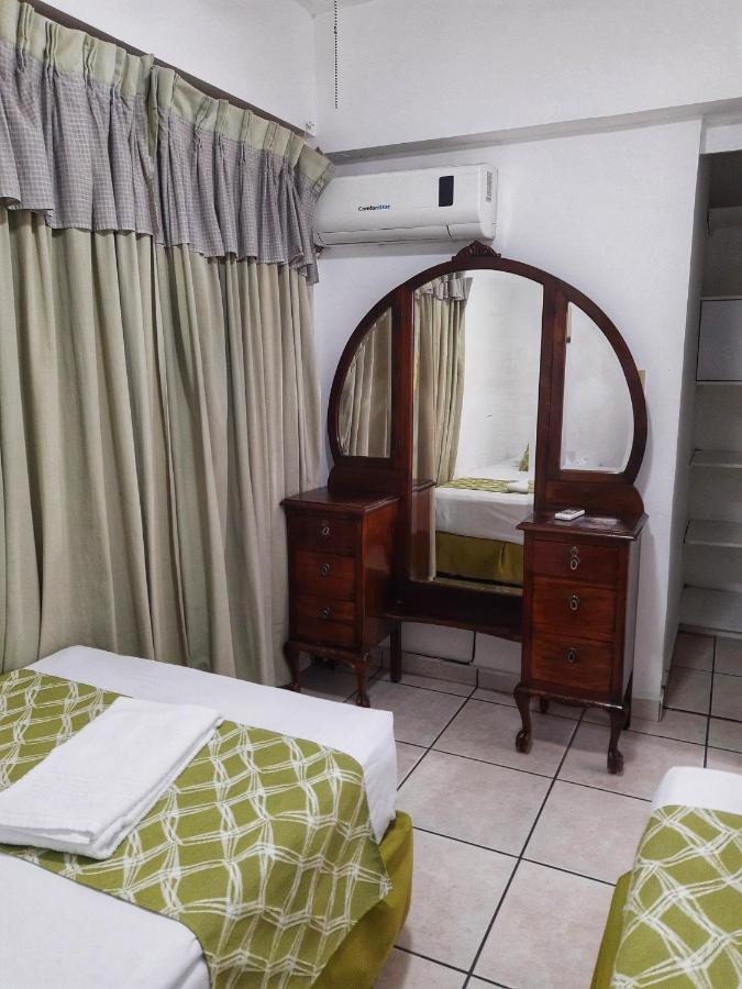 Suites & Apartments San Benito - Flats San Salvador Eksteriør billede